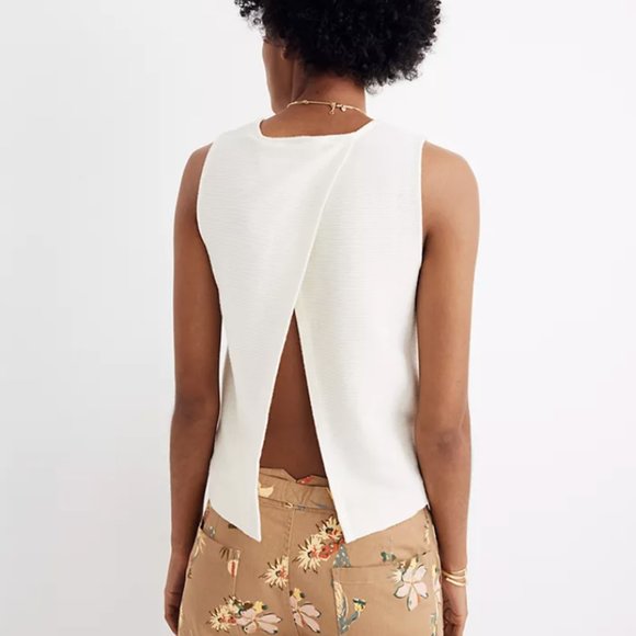 SOLD  - Split-Back Shell Top - Picture 4 of 6